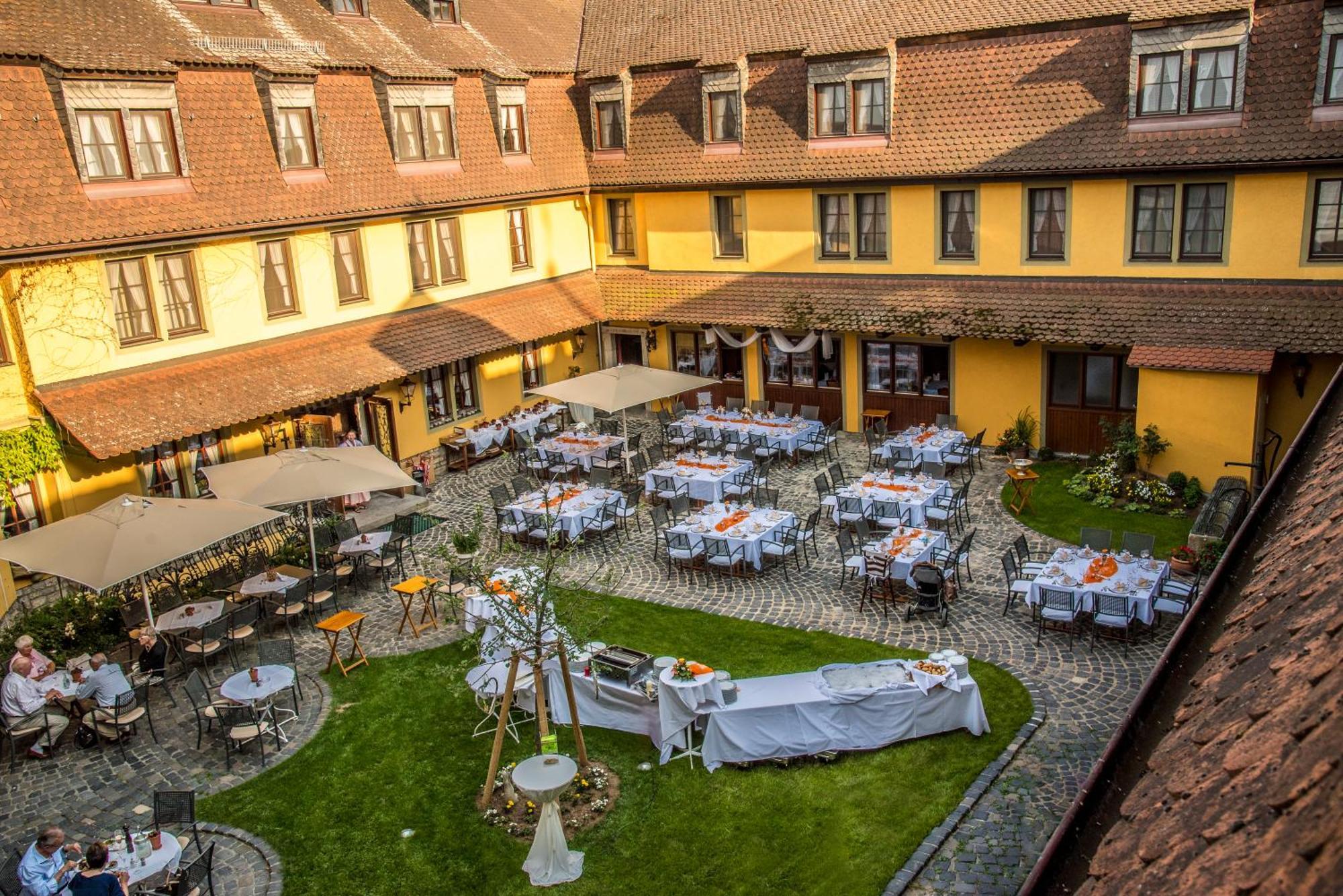 Hotel Leicht Biebelried Экстерьер фото