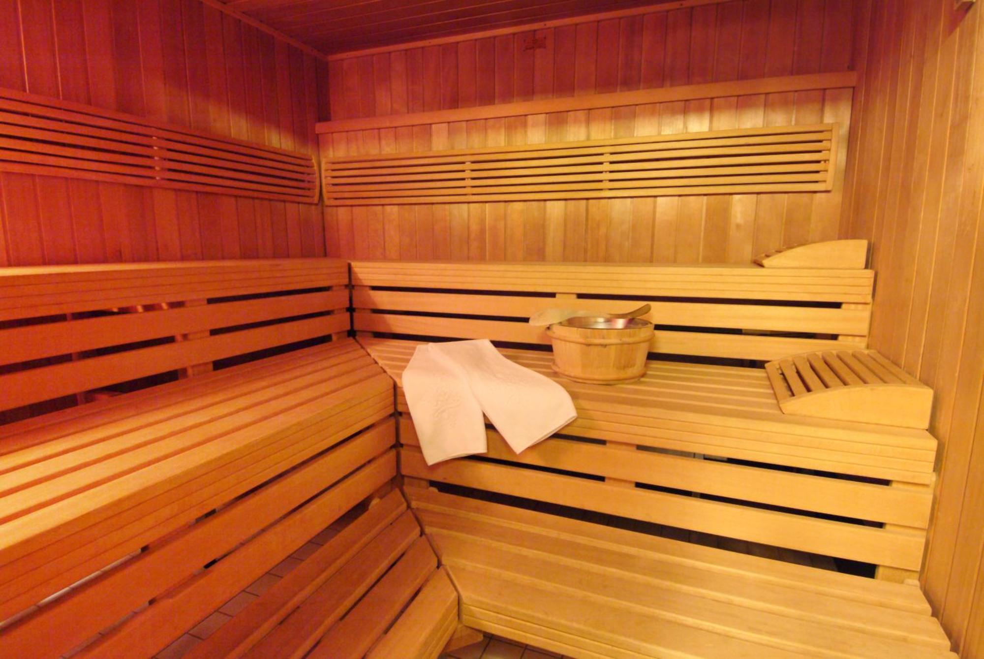 Hotel Leicht Biebelried Экстерьер фото