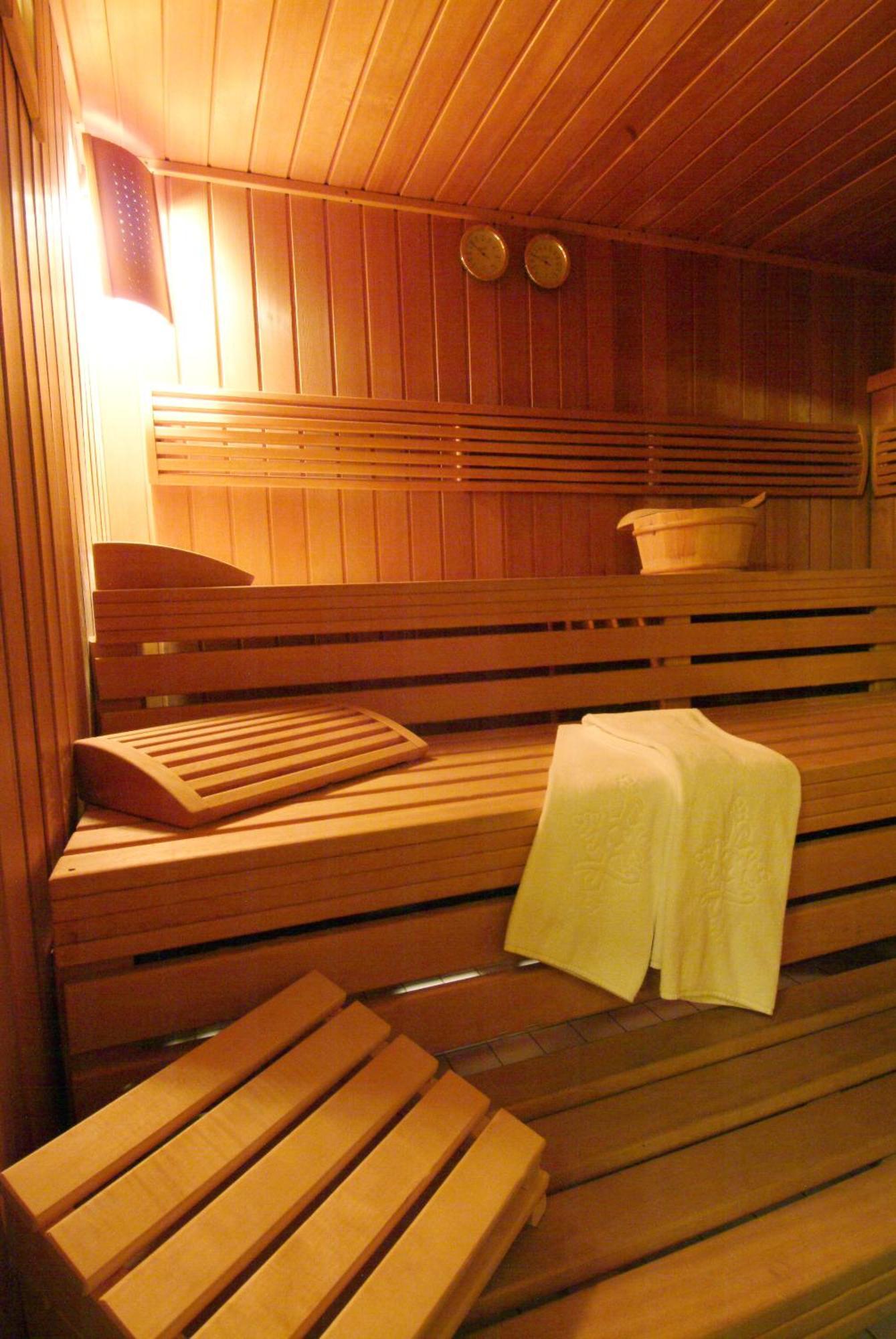 Hotel Leicht Biebelried Экстерьер фото
