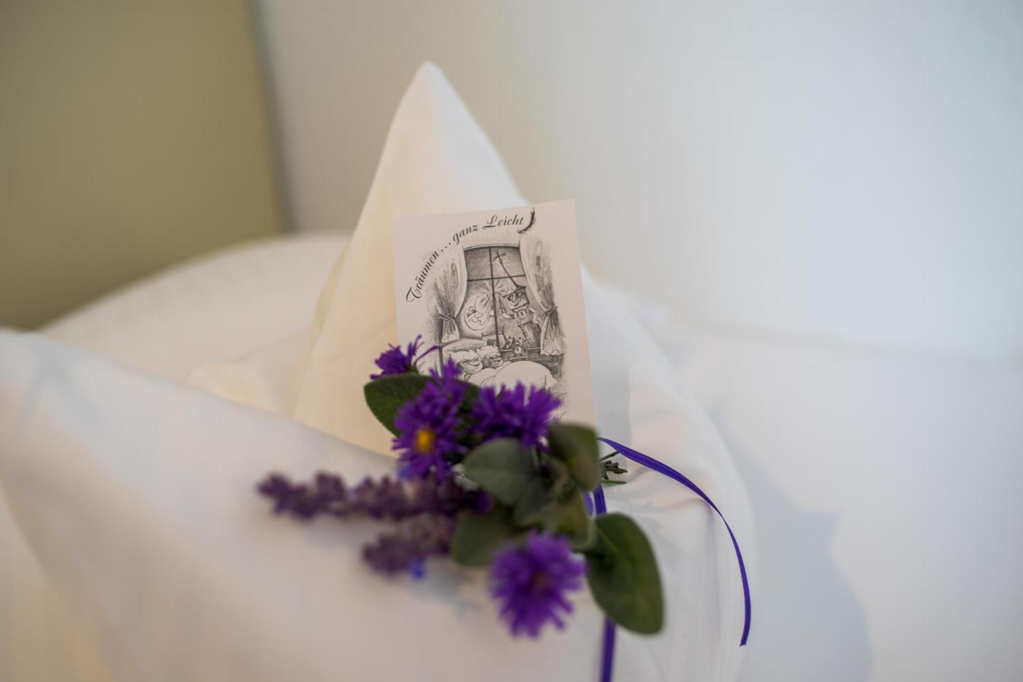 Hotel Leicht Biebelried Экстерьер фото
