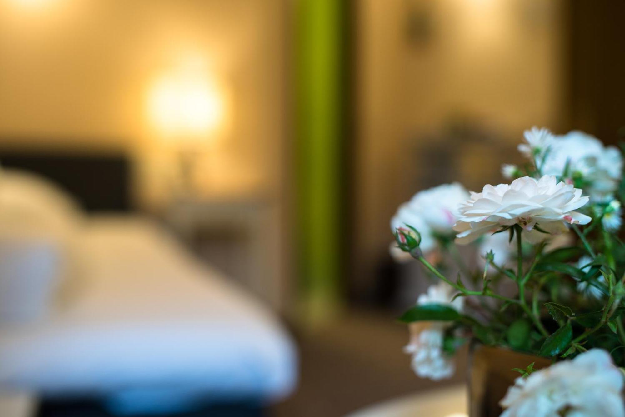 Hotel Leicht Biebelried Экстерьер фото