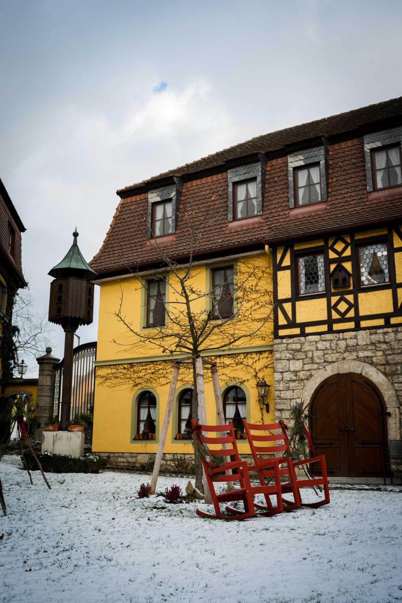 Hotel Leicht Biebelried Экстерьер фото